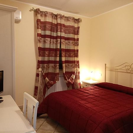 L'Infinito Bed & Breakfast Carbognano Bagian luar foto