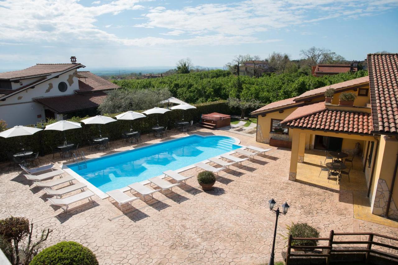 L'Infinito Bed & Breakfast Carbognano Bagian luar foto