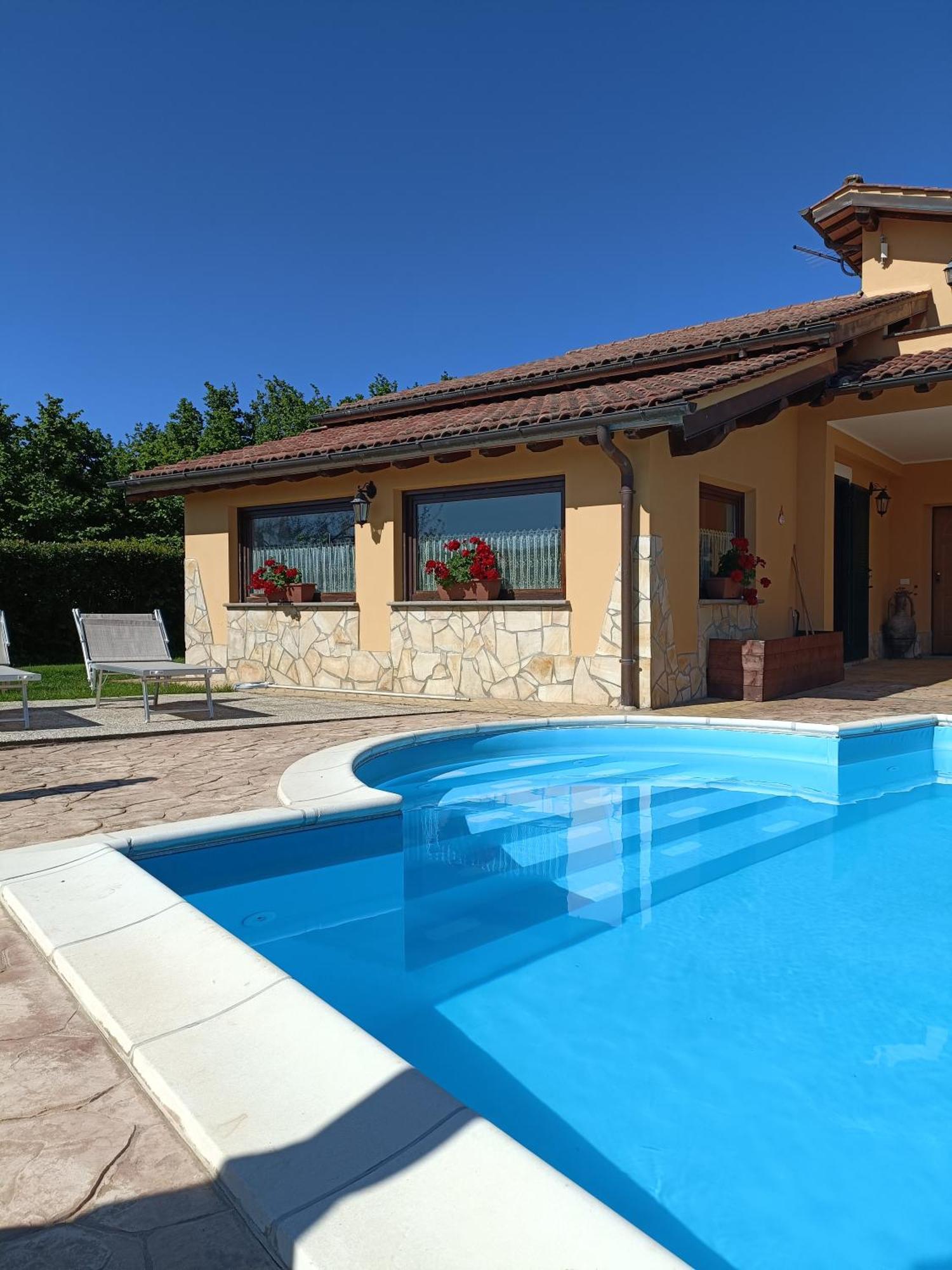 L'Infinito Bed & Breakfast Carbognano Bagian luar foto