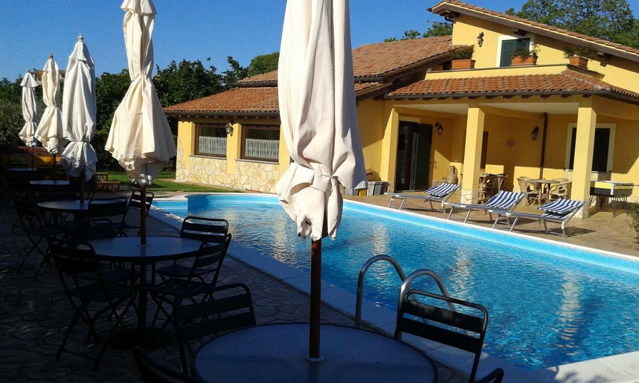 L'Infinito Bed & Breakfast Carbognano Bagian luar foto