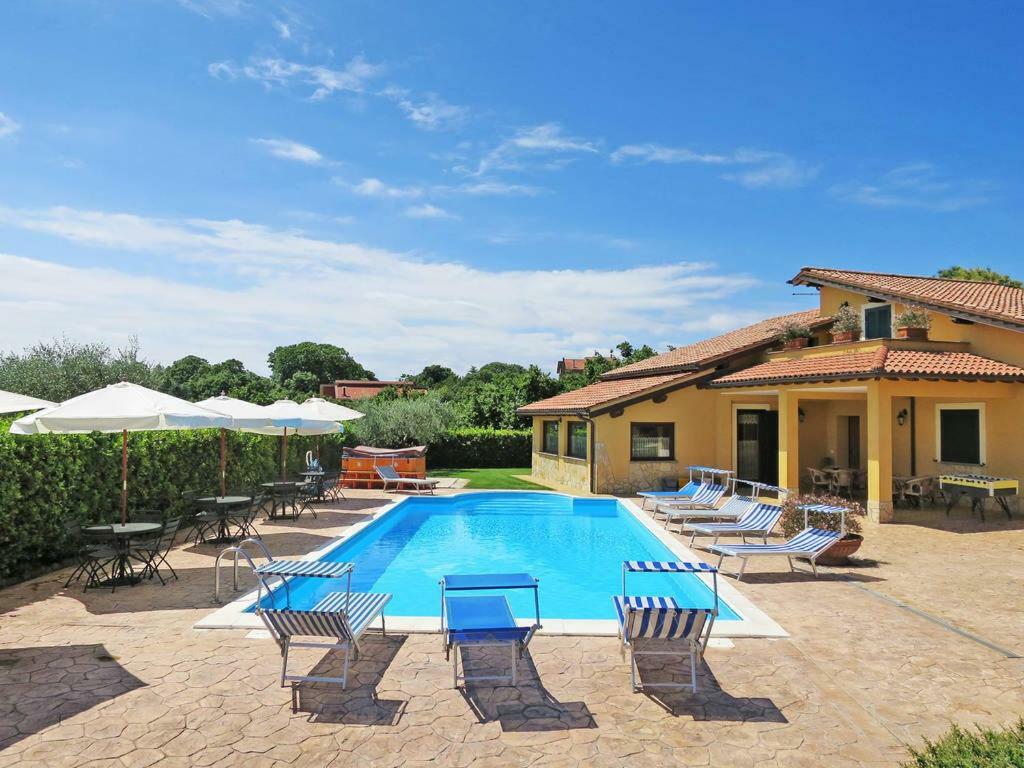 L'Infinito Bed & Breakfast Carbognano Bagian luar foto